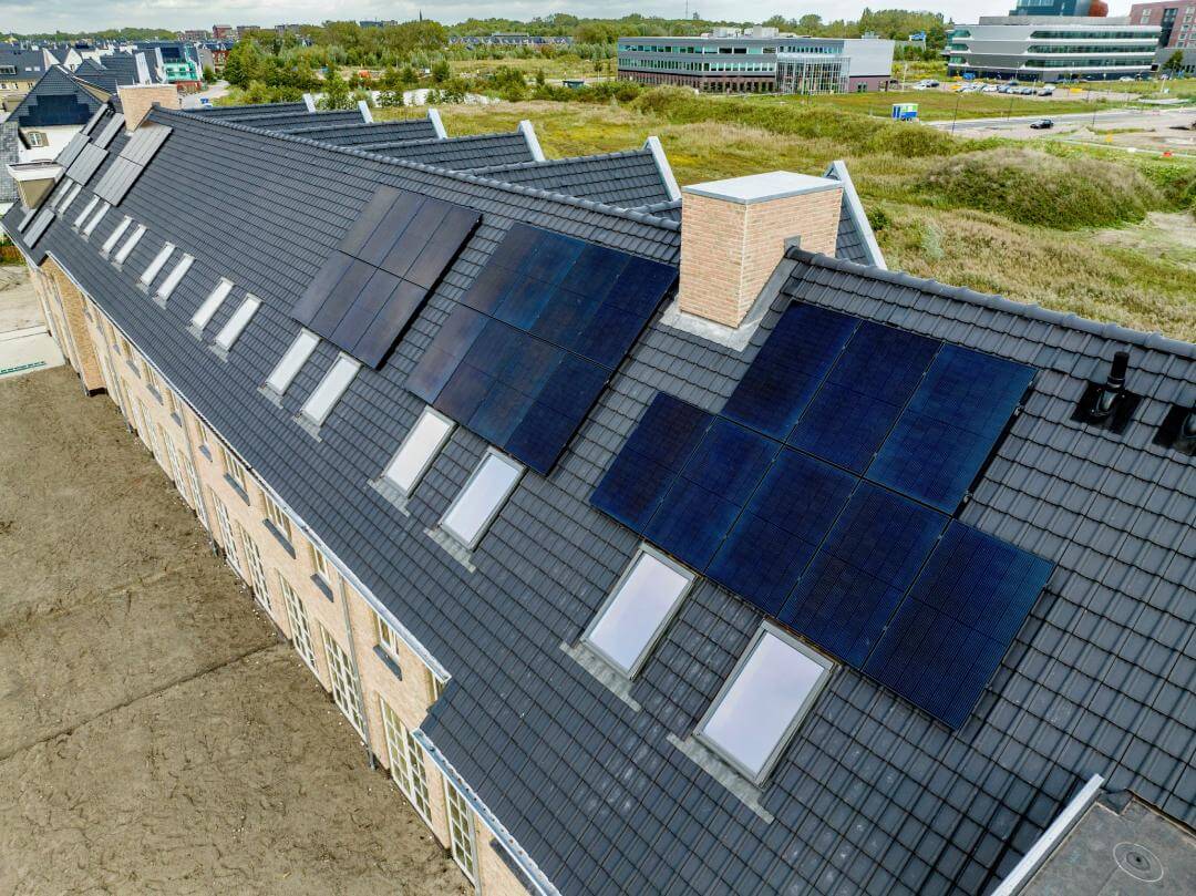 Instalación fotovoltaica en tejado español